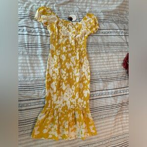 Yellow ruched midi dress